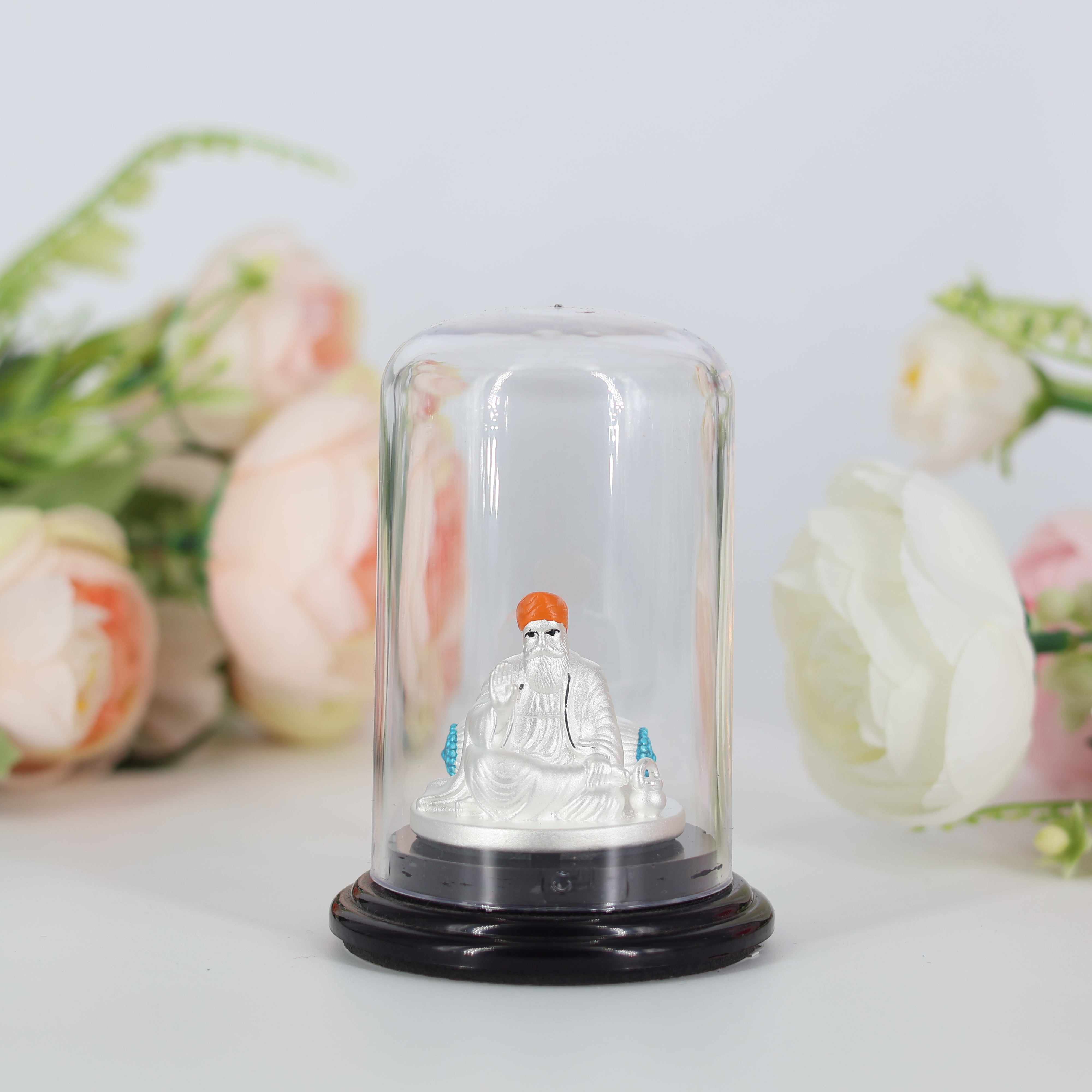 Silver Emerald Murti