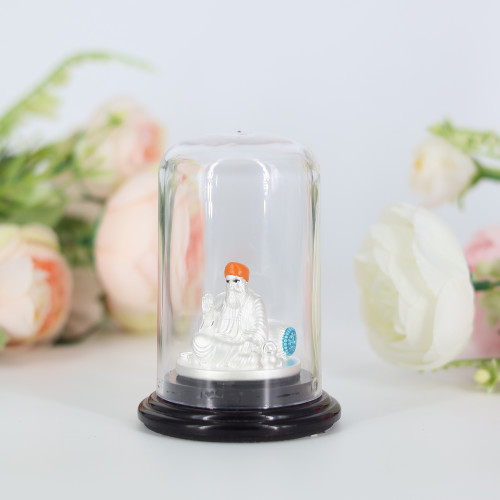 Silver Emerald Murti