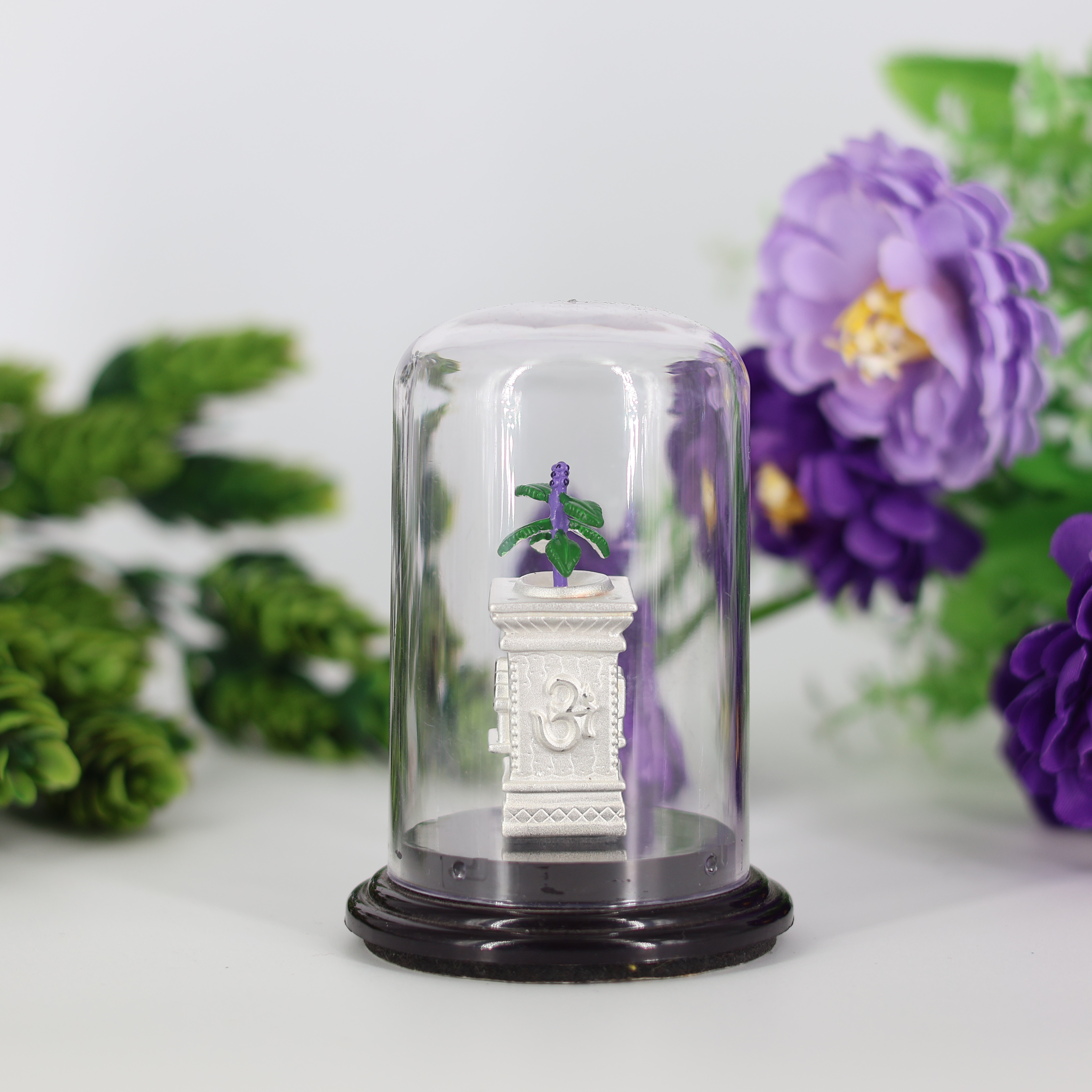 Silver Emerald Murti