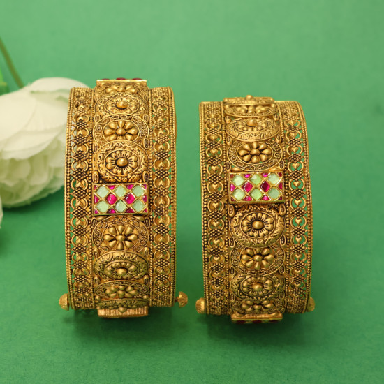 Bangles 