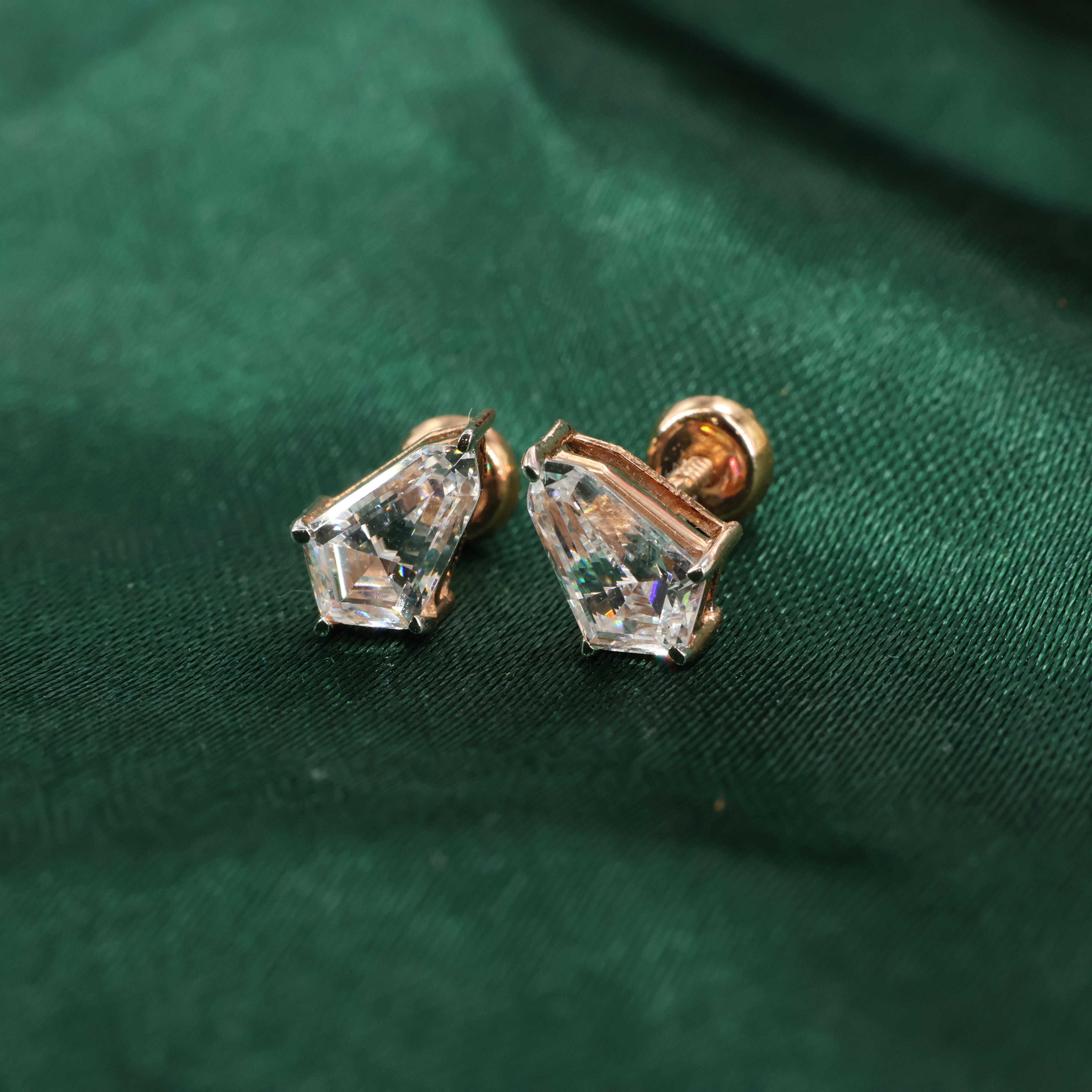 Delica Mangalsutra Earring 