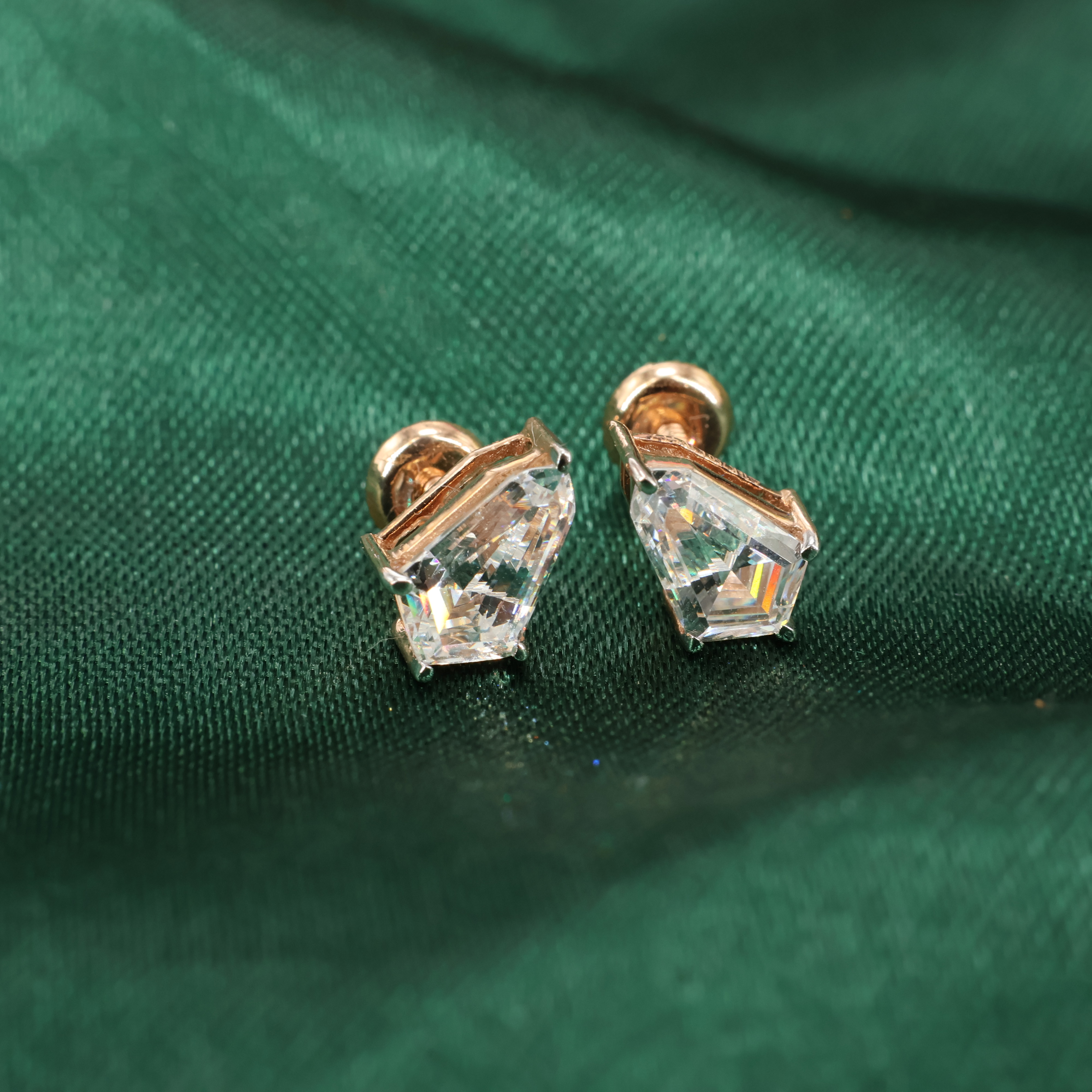 Delica Mangalsutra Earring 