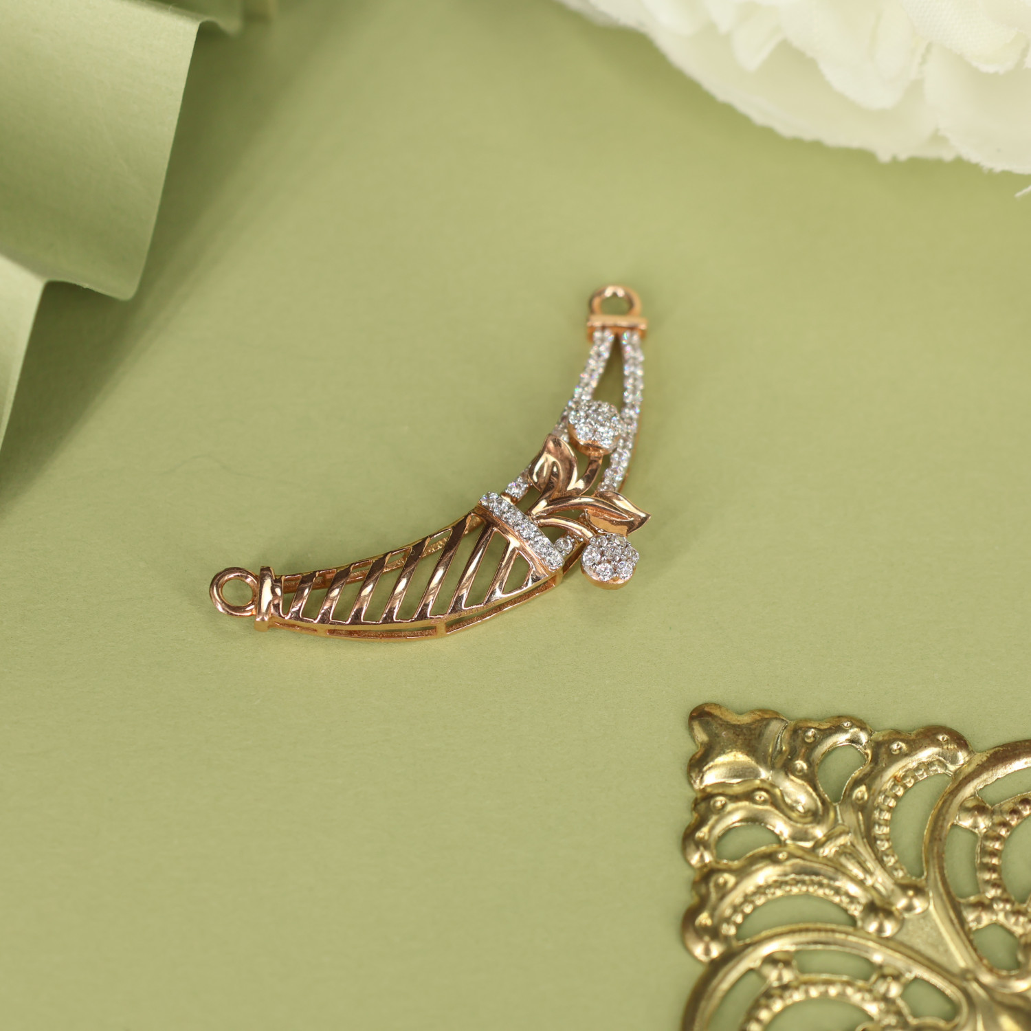 Delica Mangalsutra Pendant