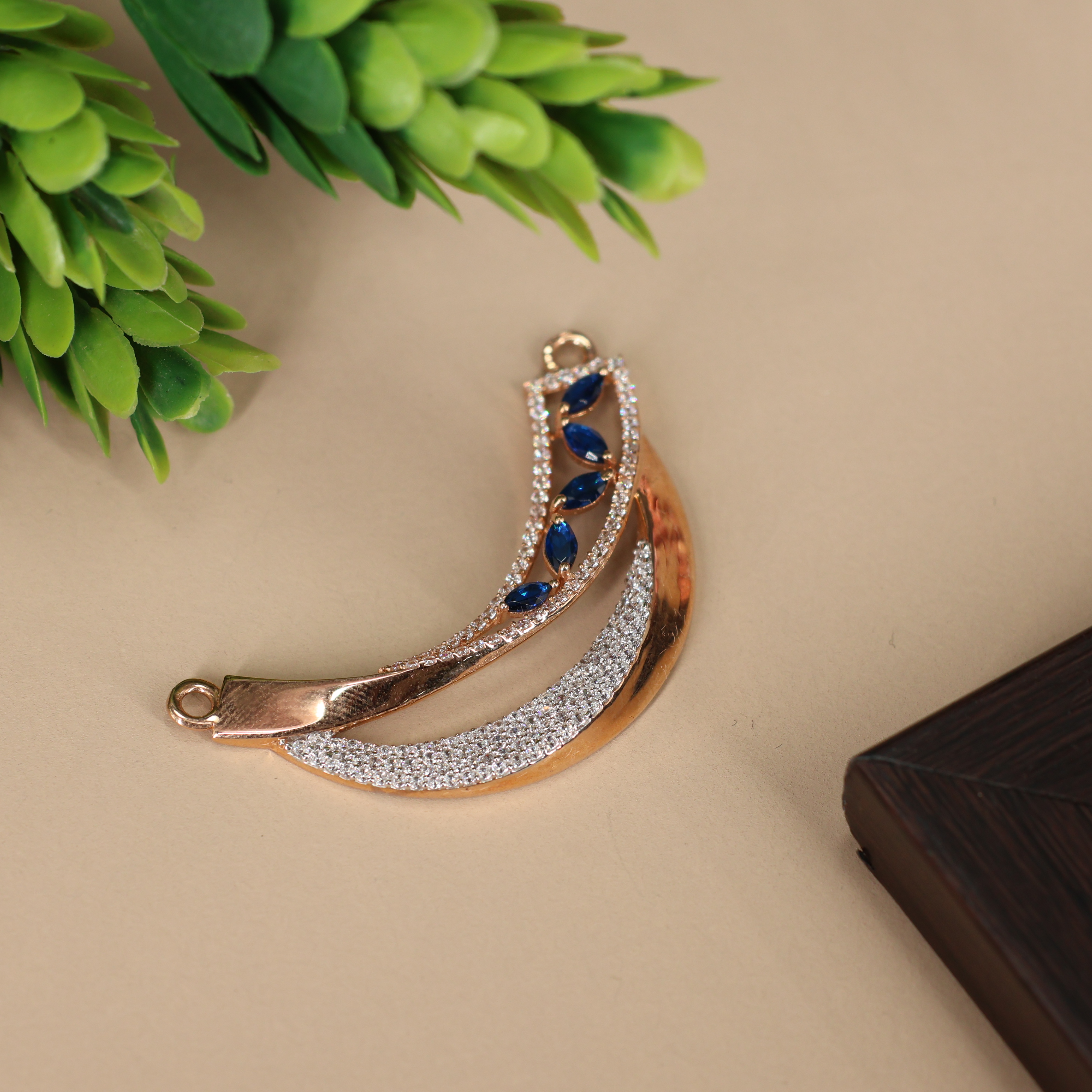 Delica Mangalsutra Pendant