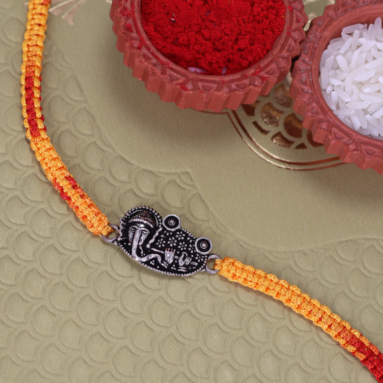  A Rakhi 
