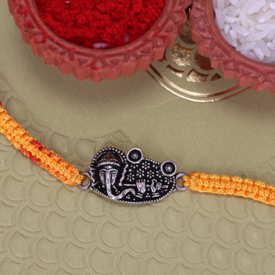  A Rakhi 
