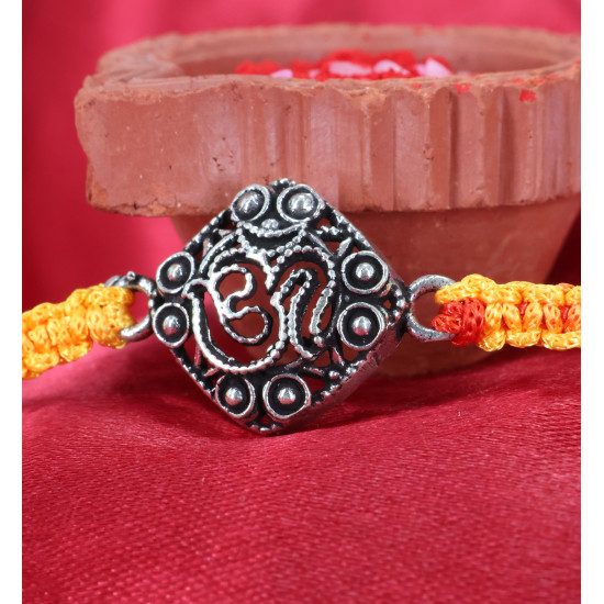  A Rakhi 
