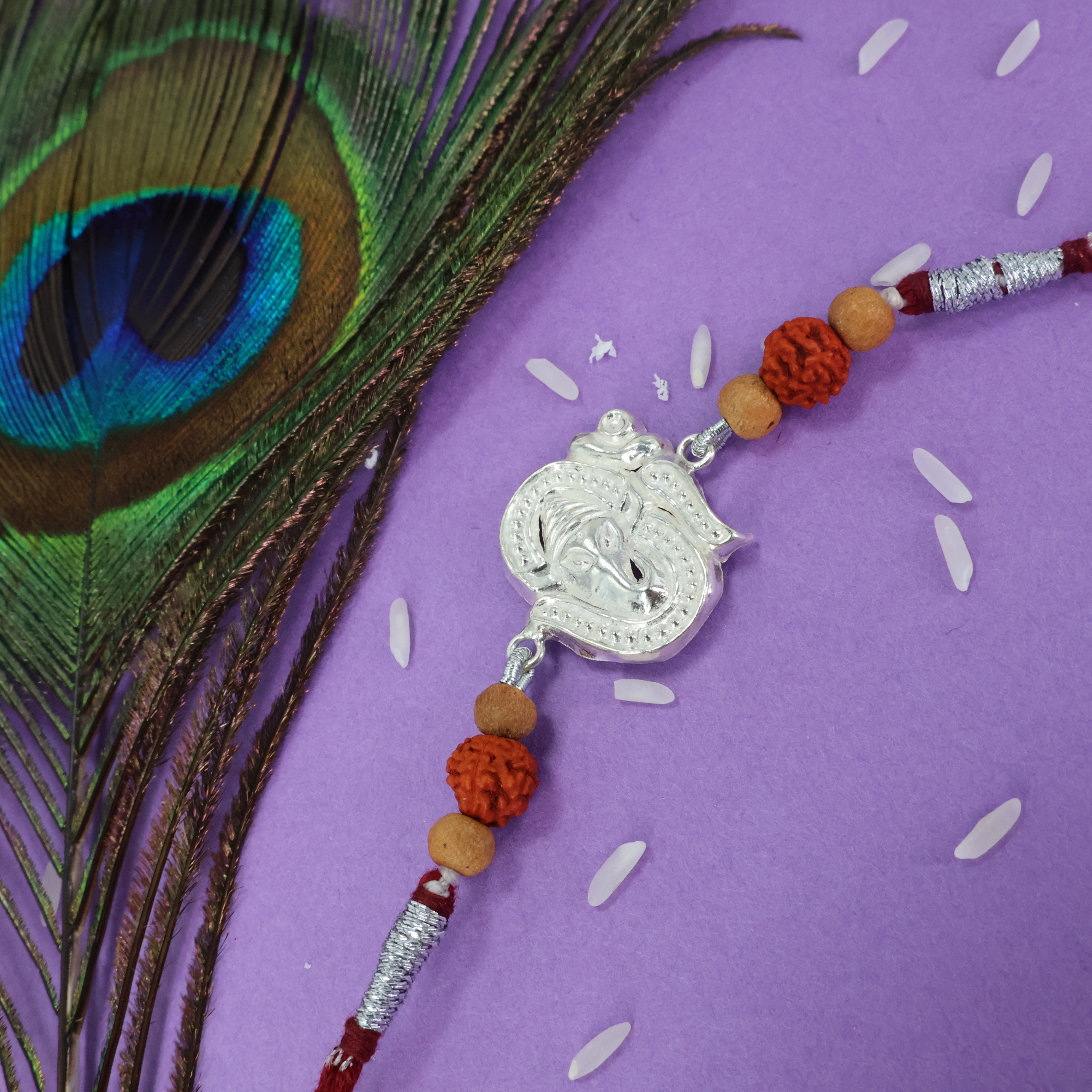  A Rakhi 