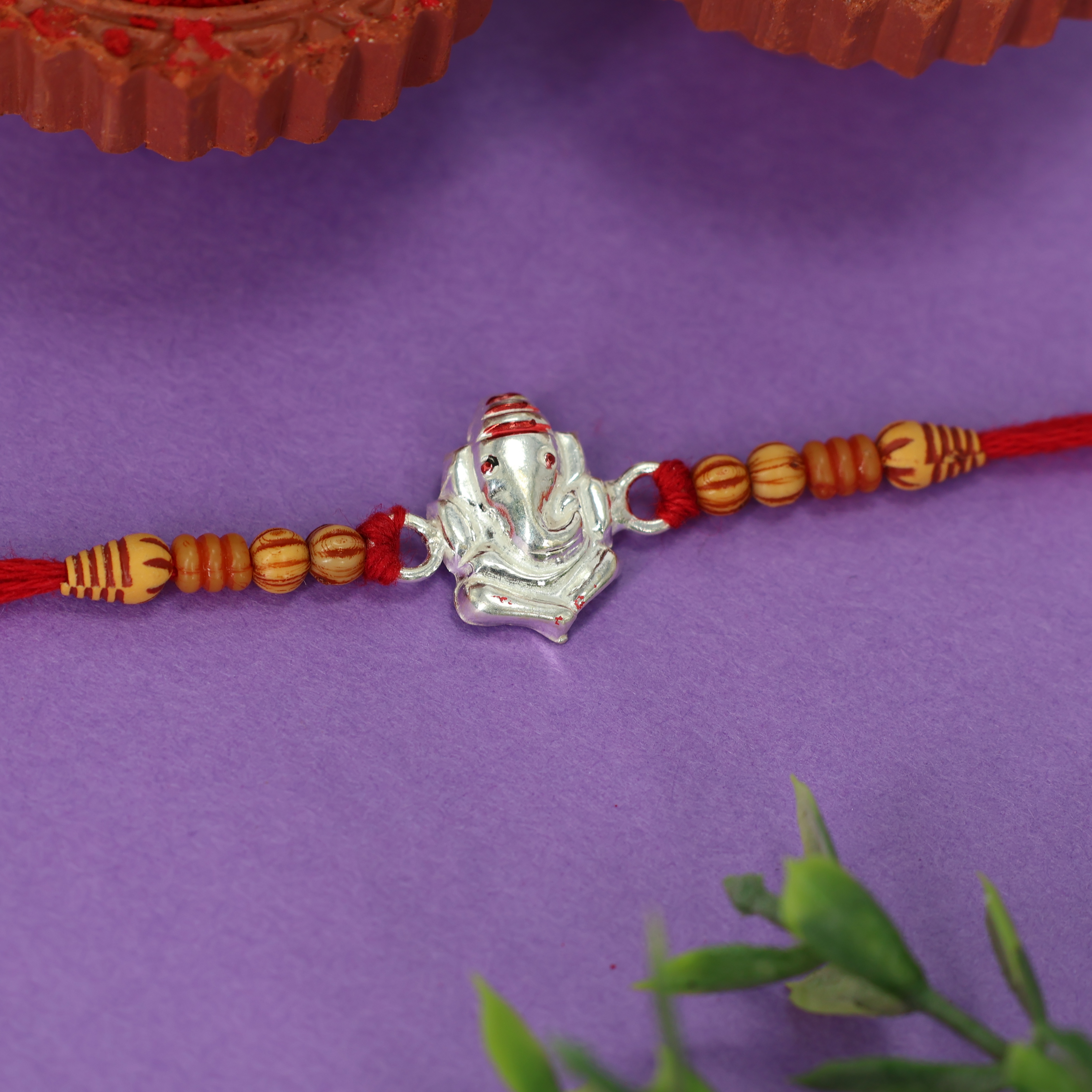  A Rakhi 