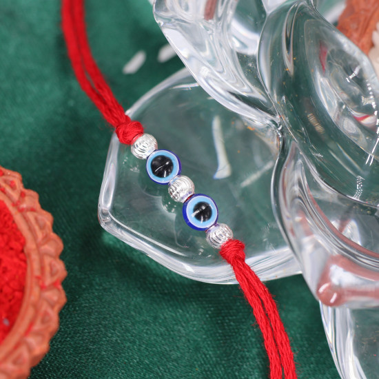  A Rakhi 