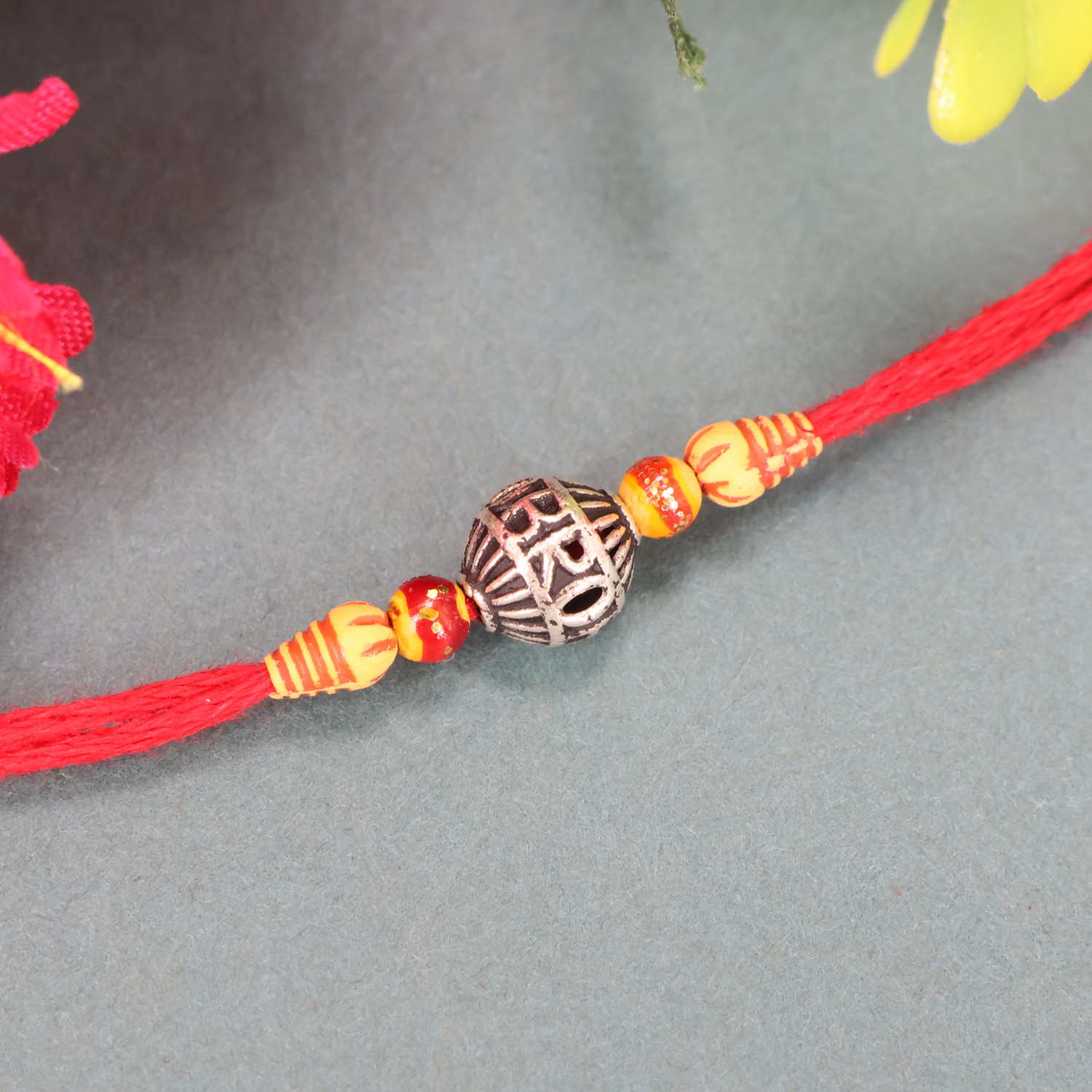  A Rakhi 