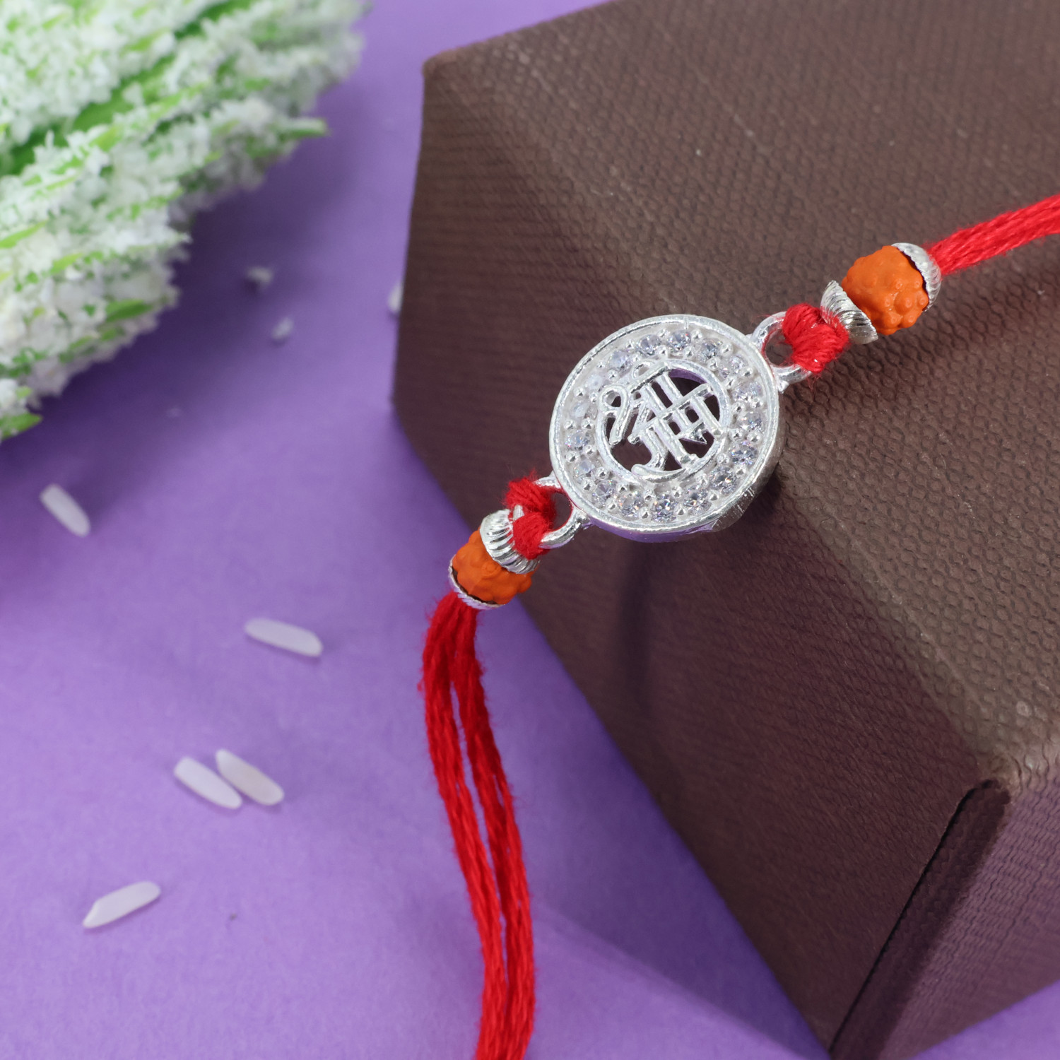  A Rakhi 
