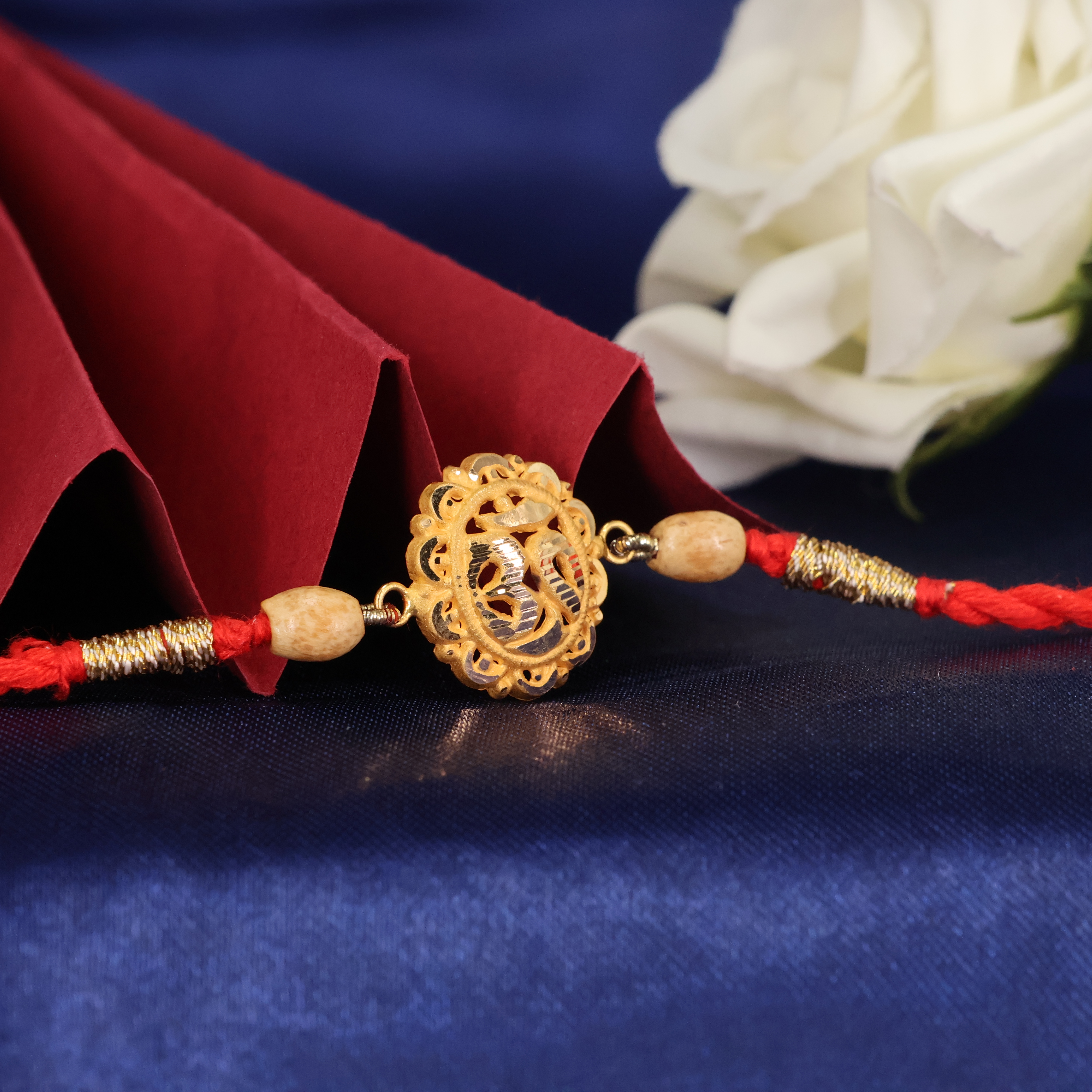  A Rakhi 