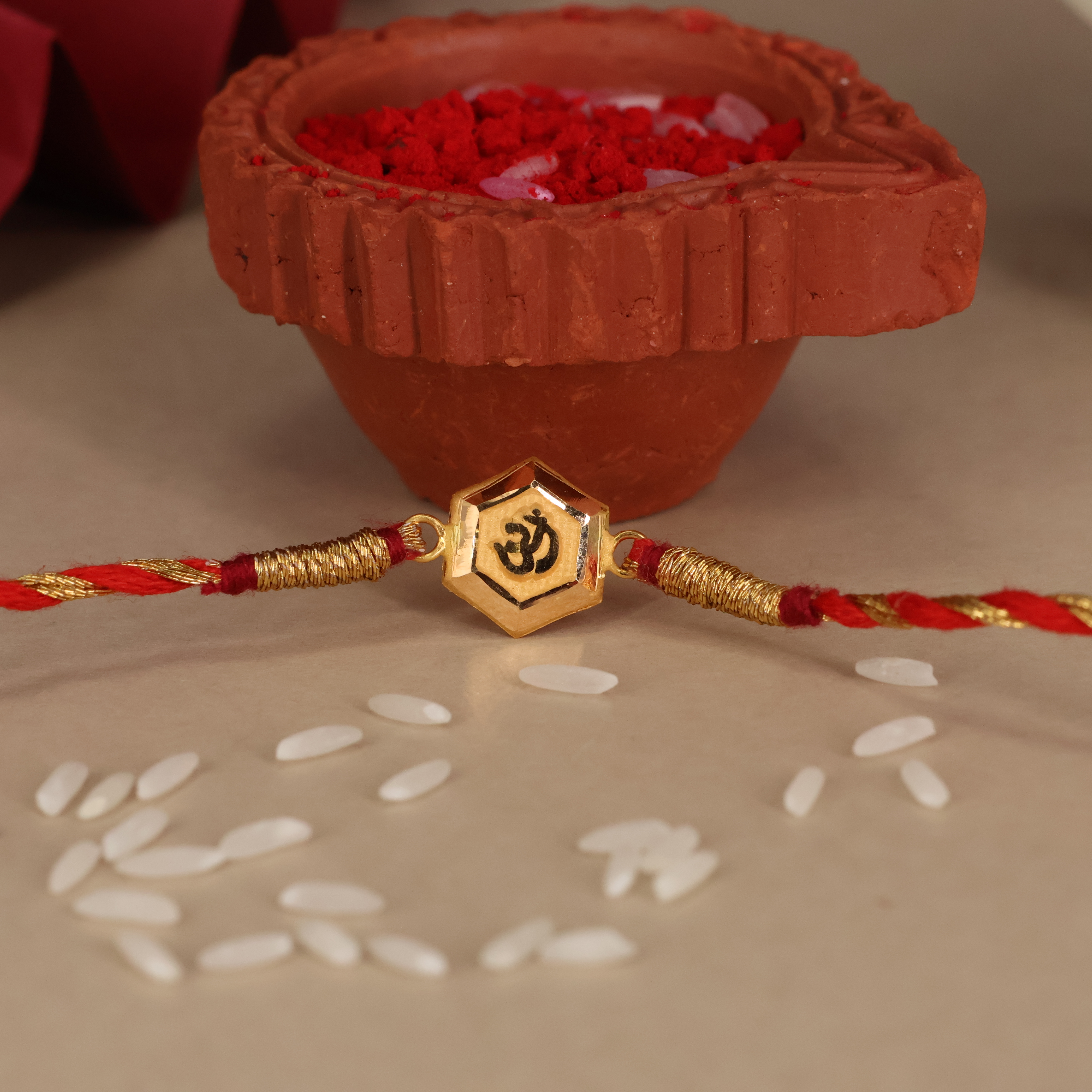  A Rakhi 