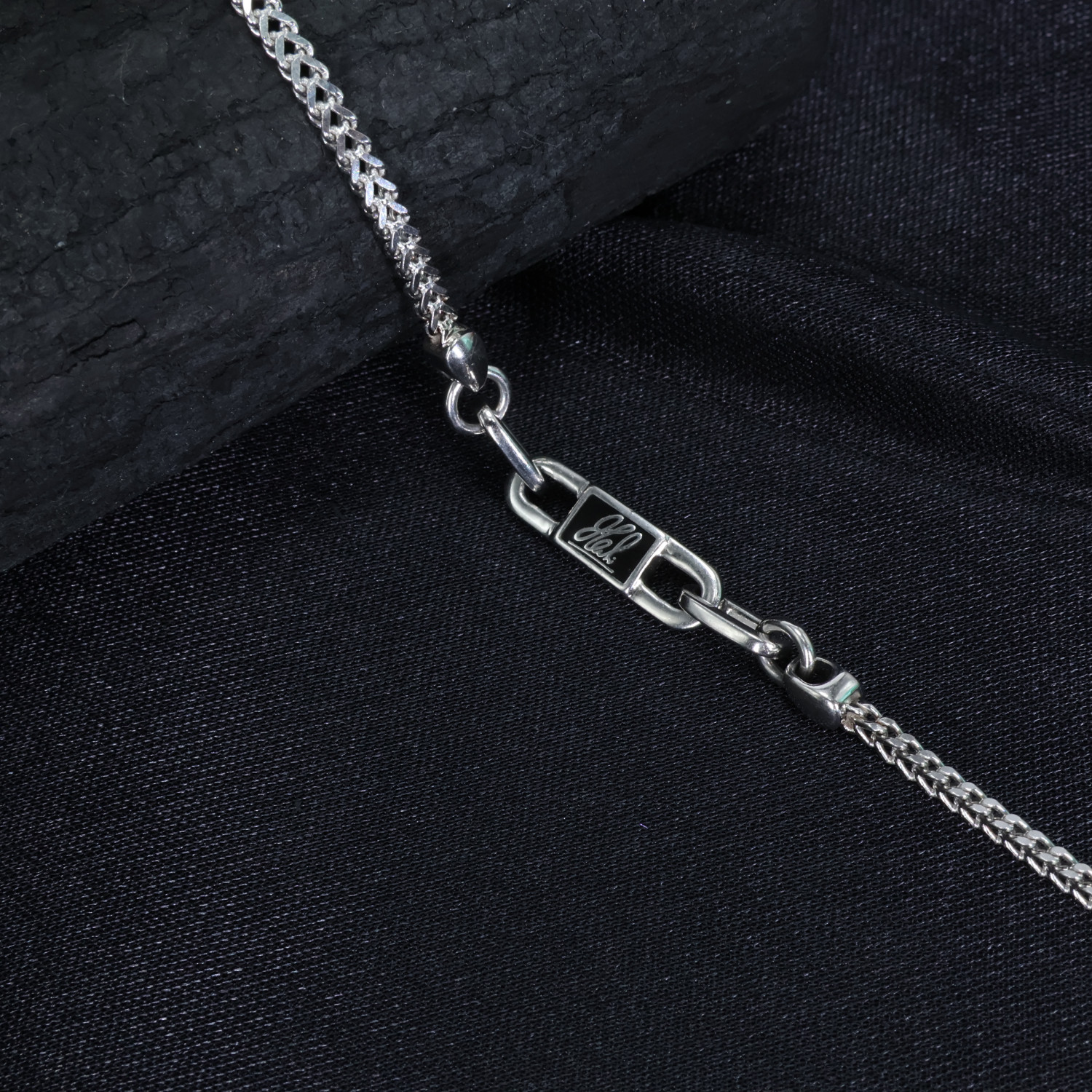 Platinum Chain