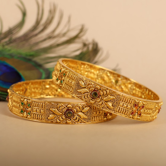  Bangles
