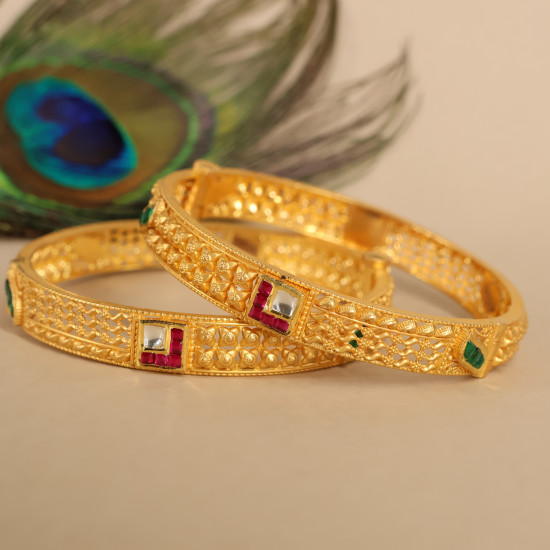 Bangles