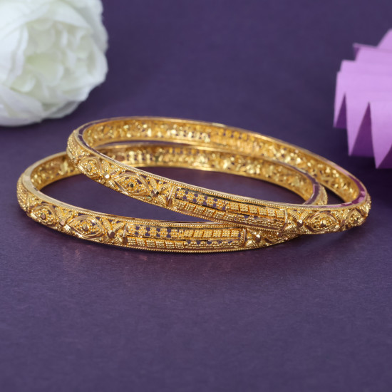  Bangles