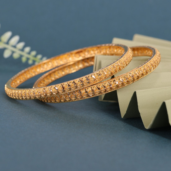  Bangles