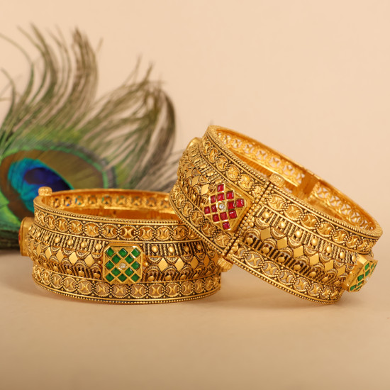  Bangles