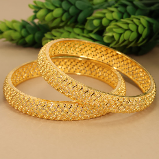  Bangles
