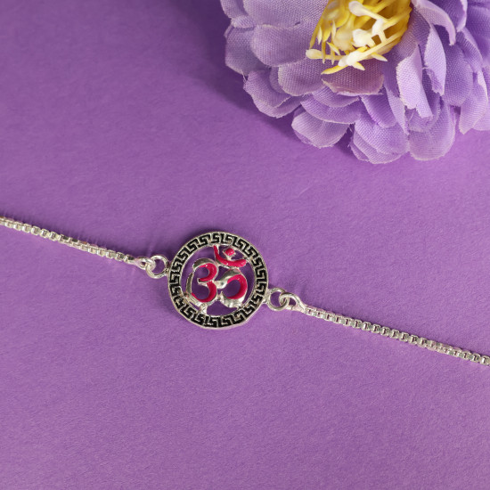  A Rakhi 