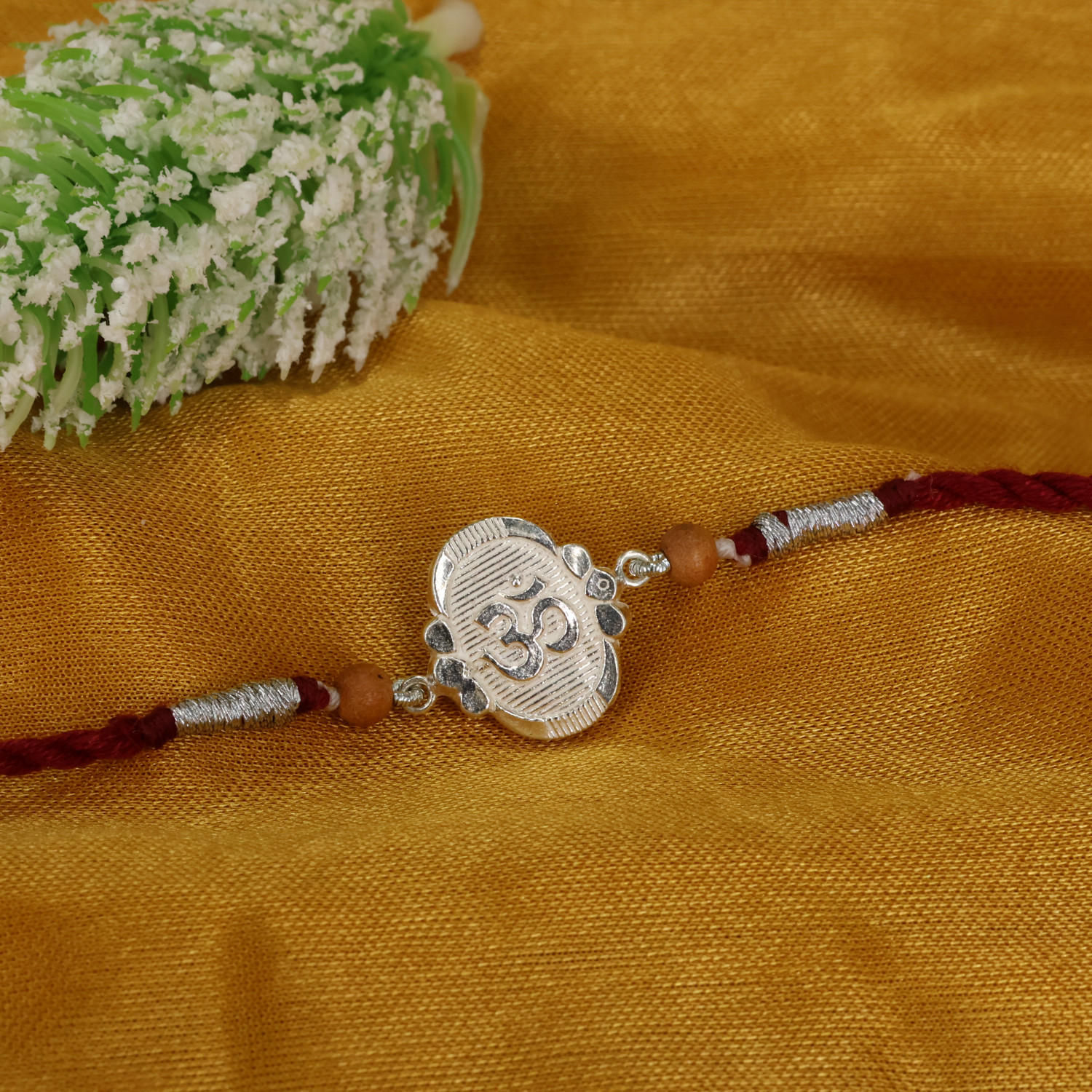  A Rakhi 