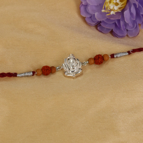  A Rakhi 