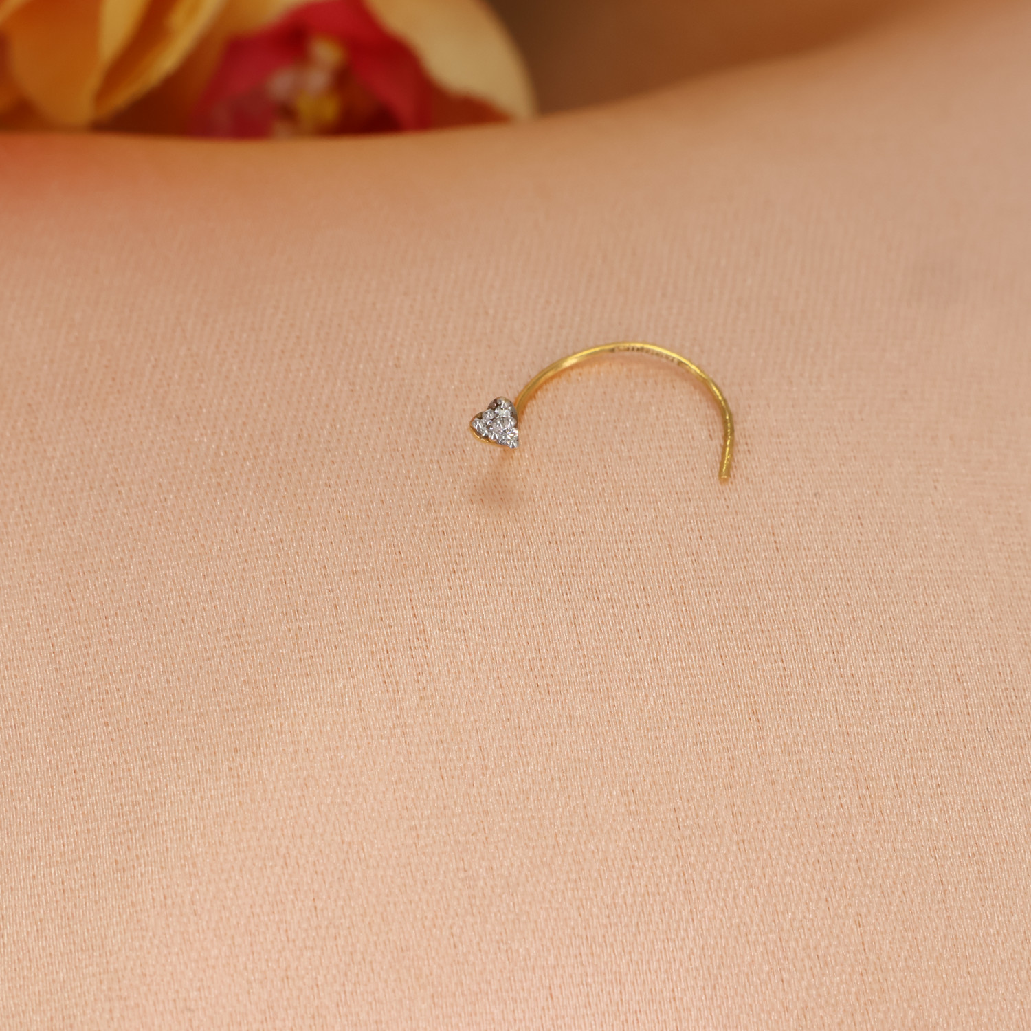 REAL DIAMOND NOSE PIN 