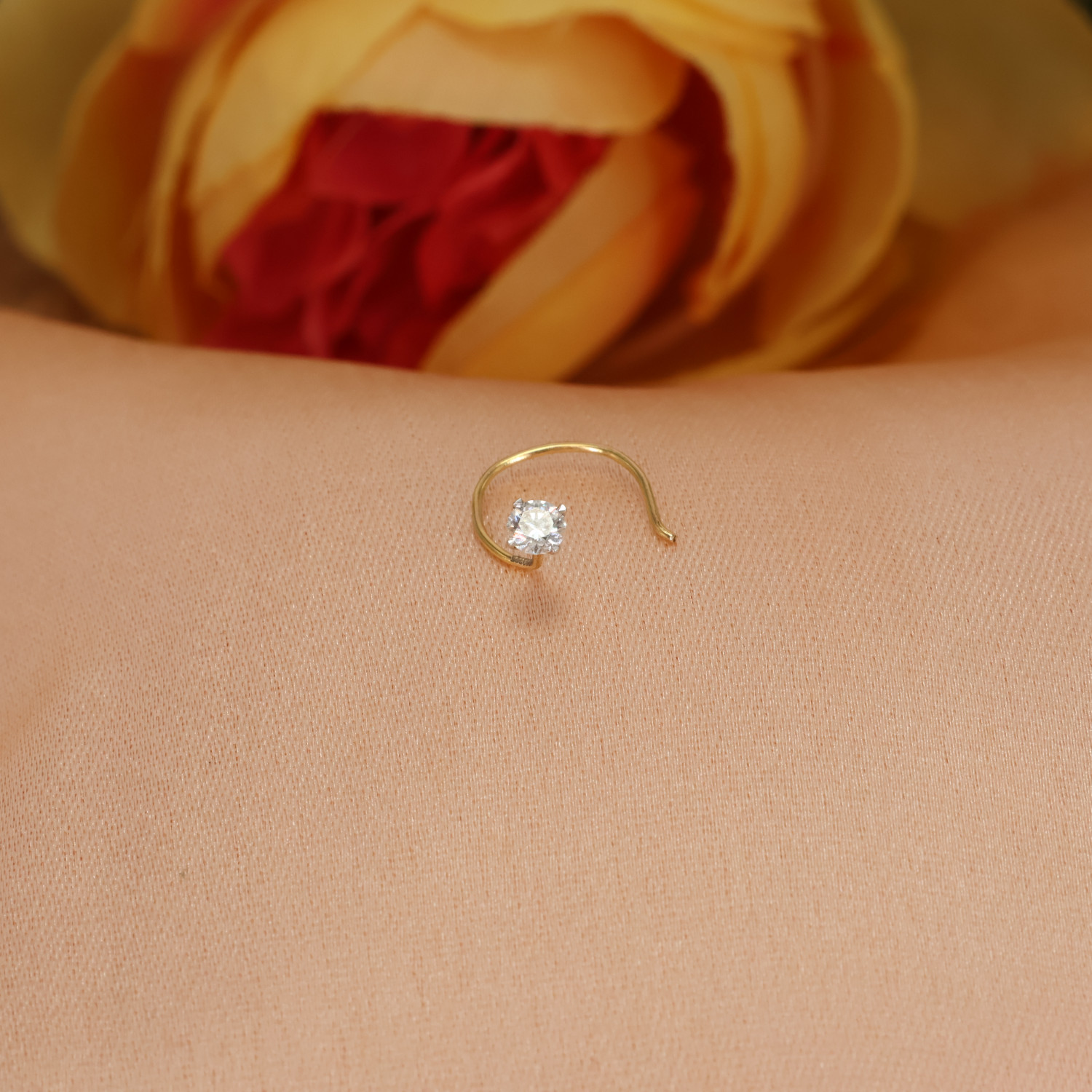 REAL DIAMOND NOSE PIN 