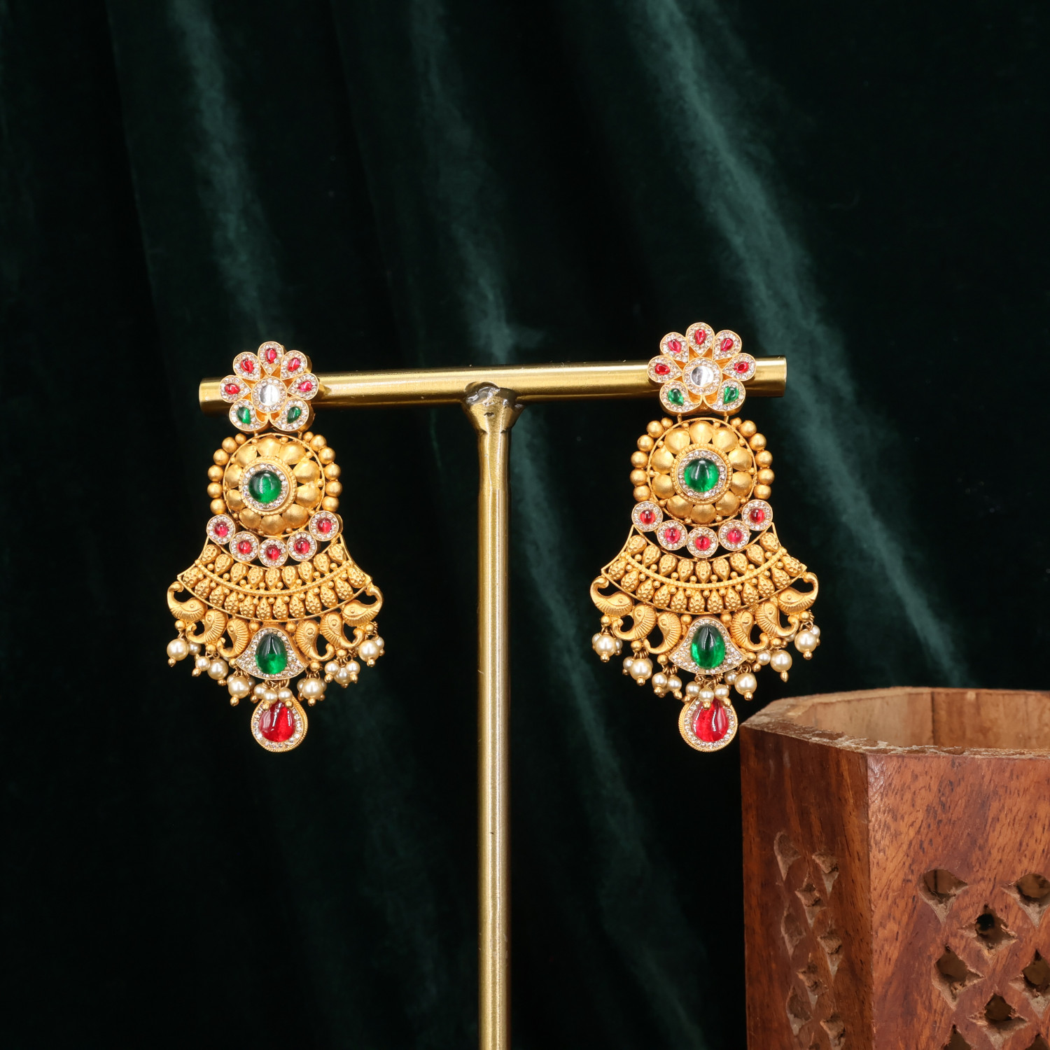 22 KARAT  Earring 