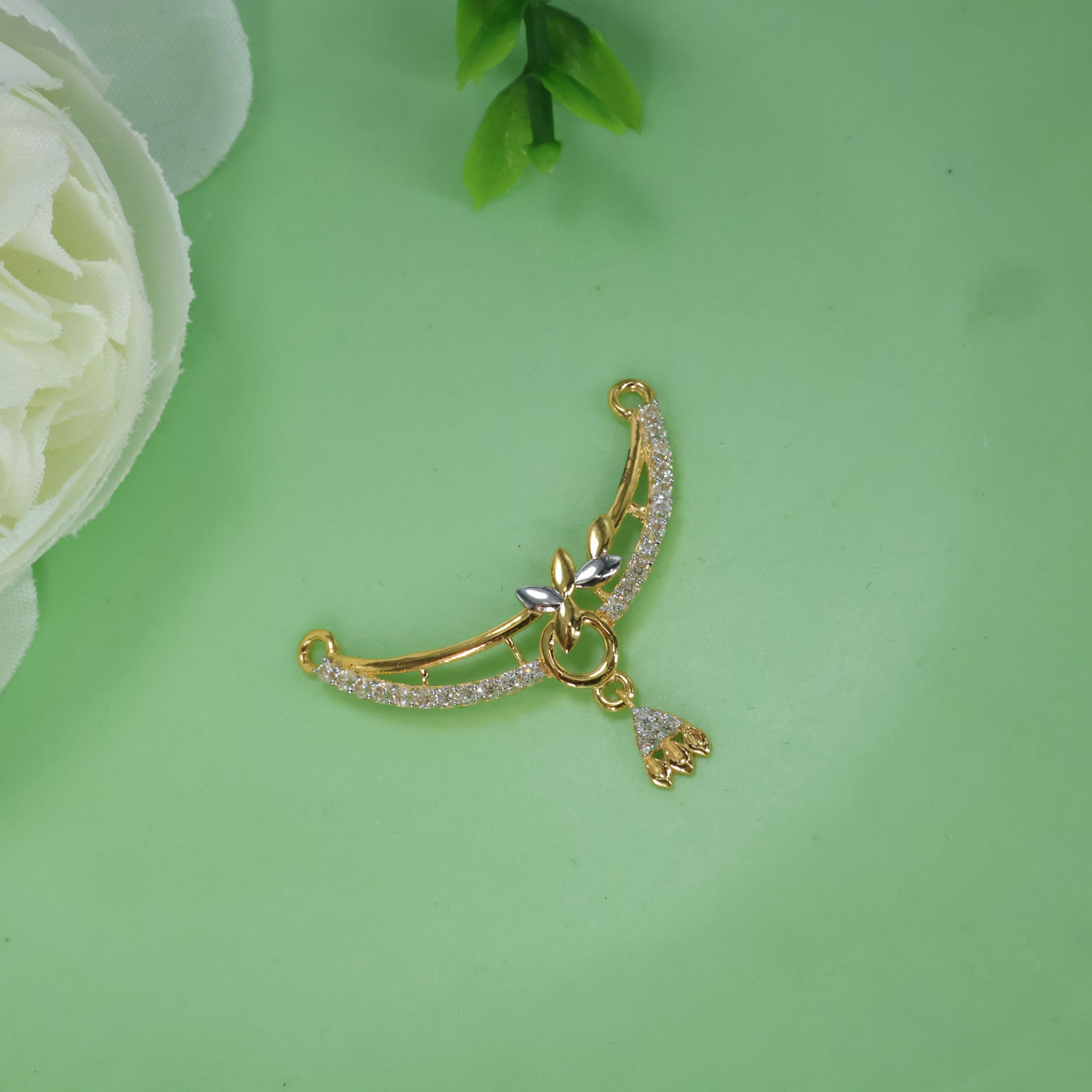 Delica Mangalsutra Pendant 