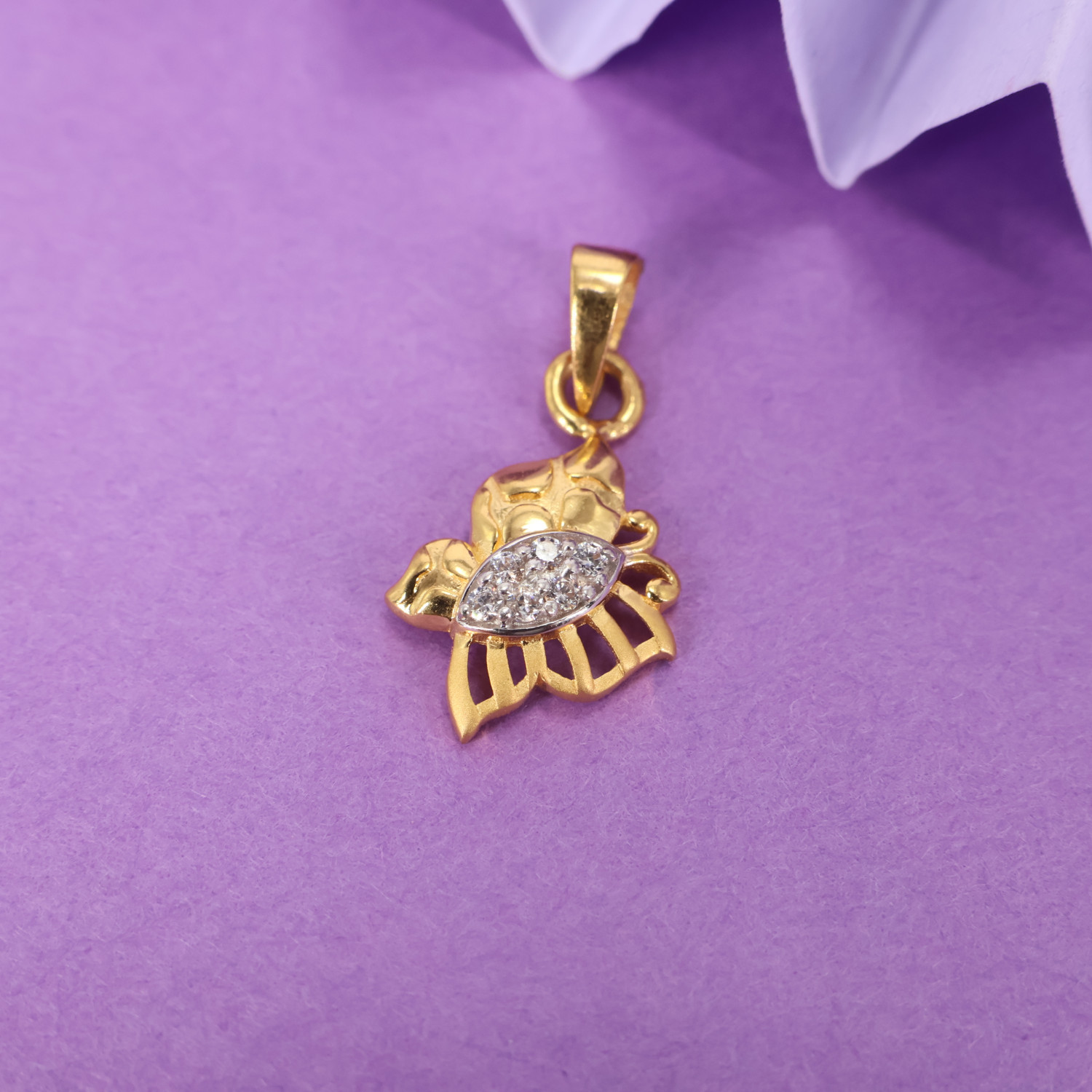 22 KARAT Pendant