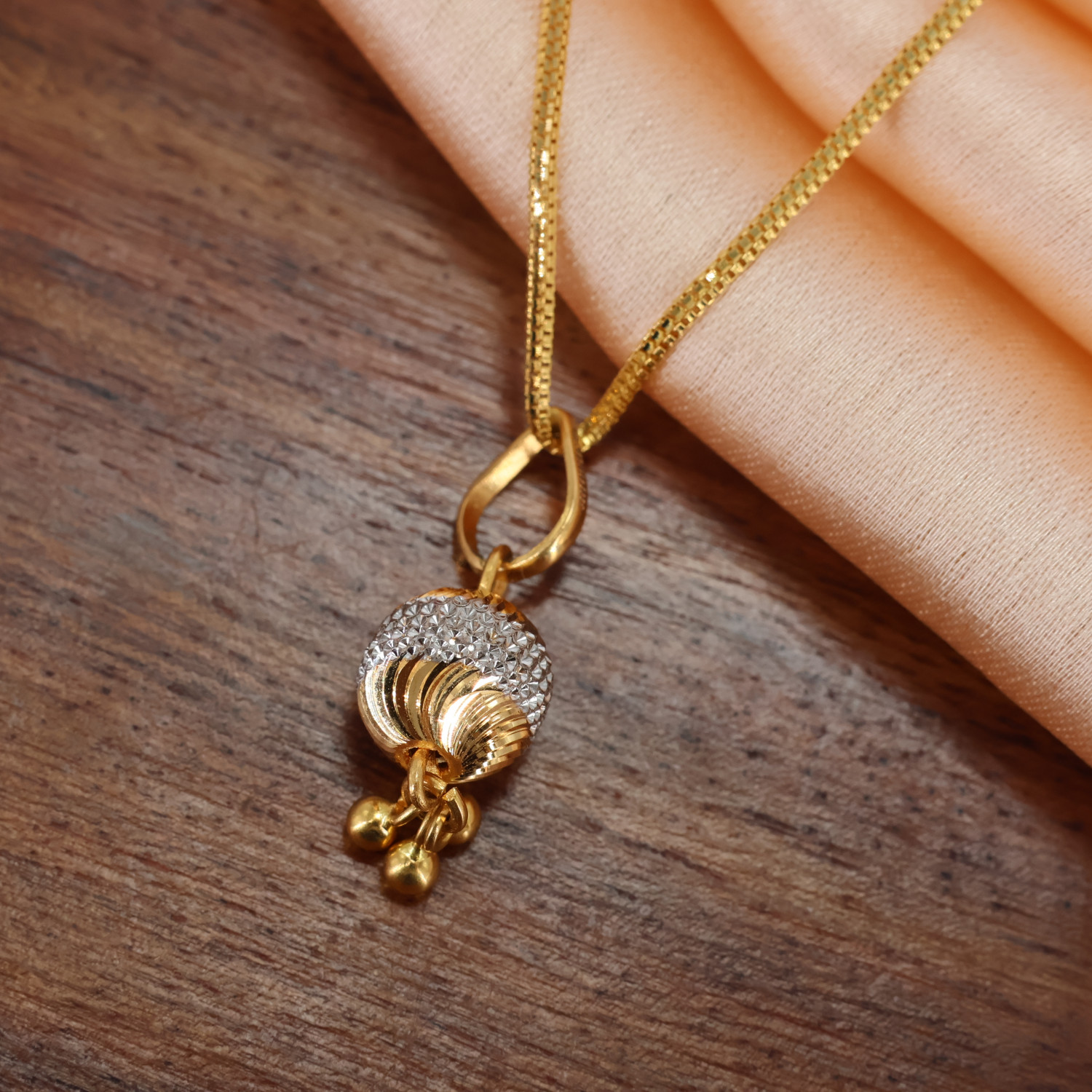 Pendant