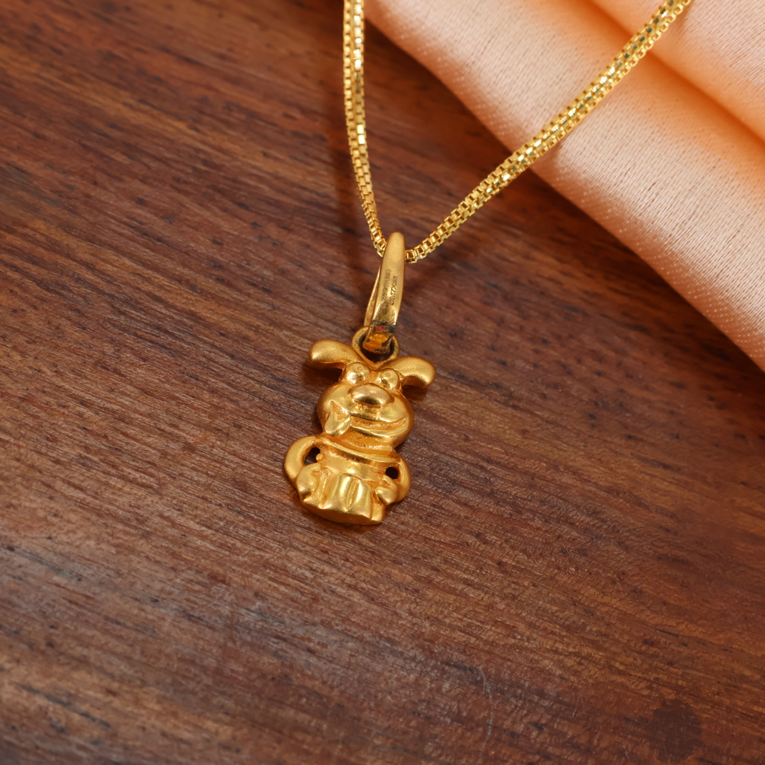 Pendant