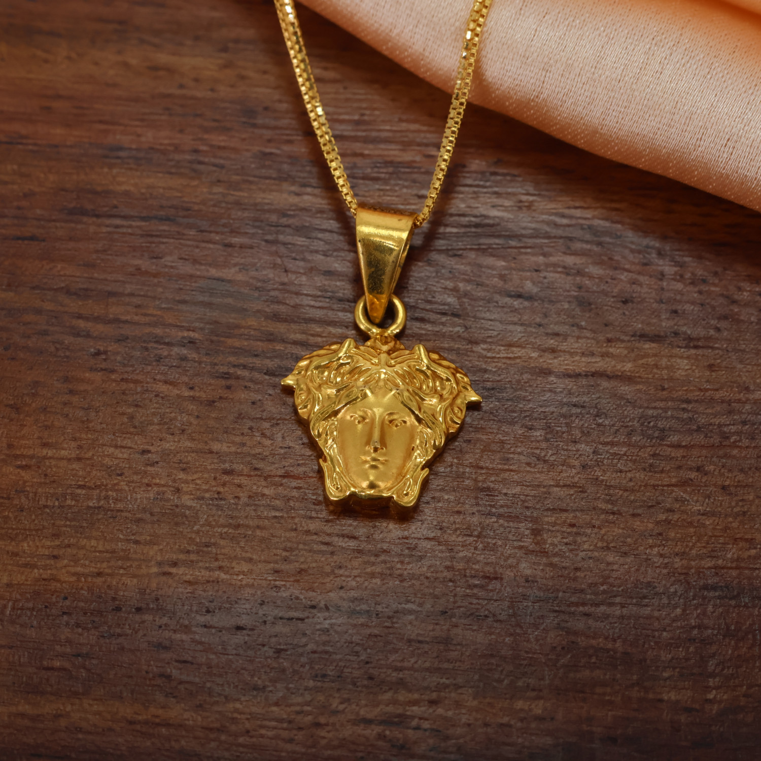 Pendant