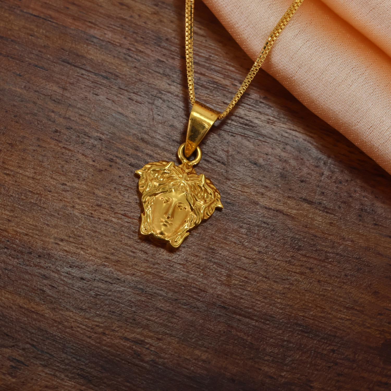 Pendant