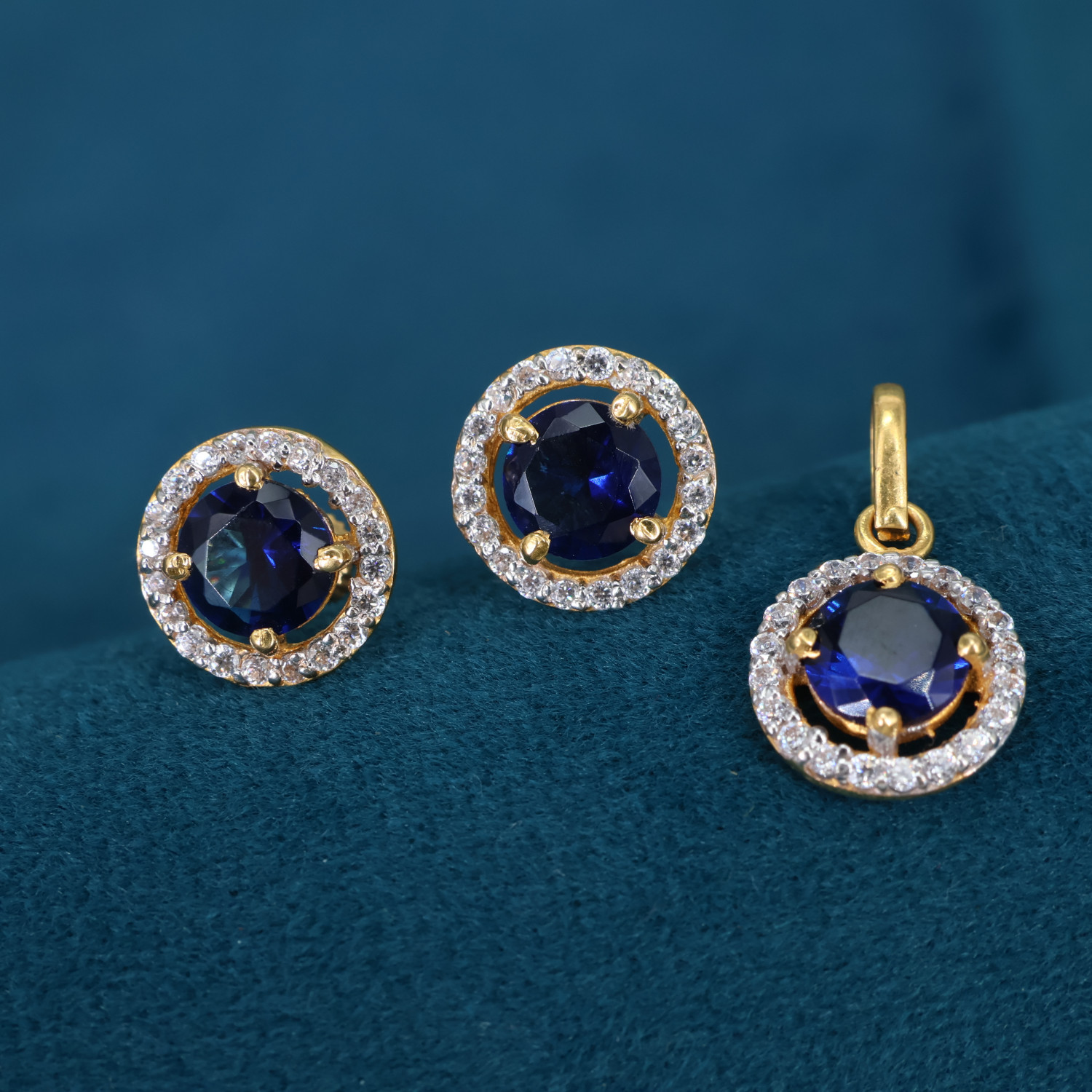 Pendant Set