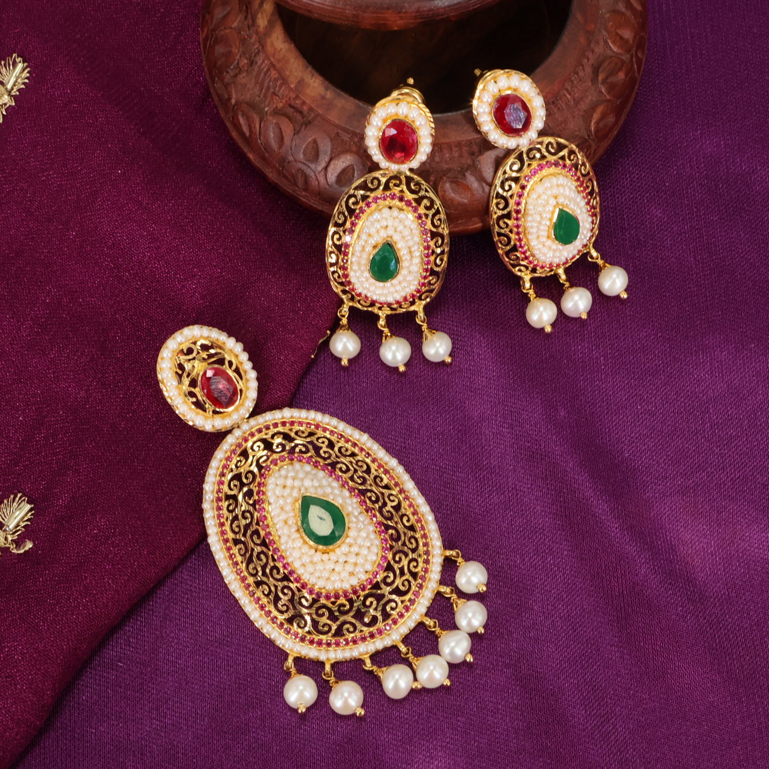  Pendant Set 