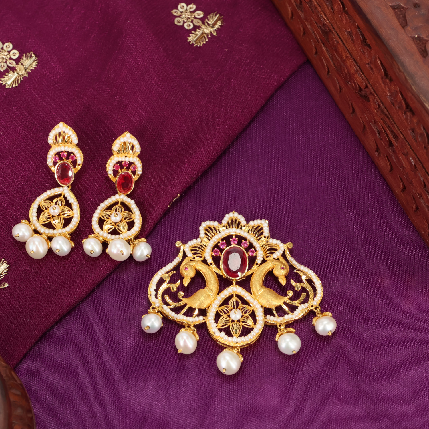  Pendant Set 