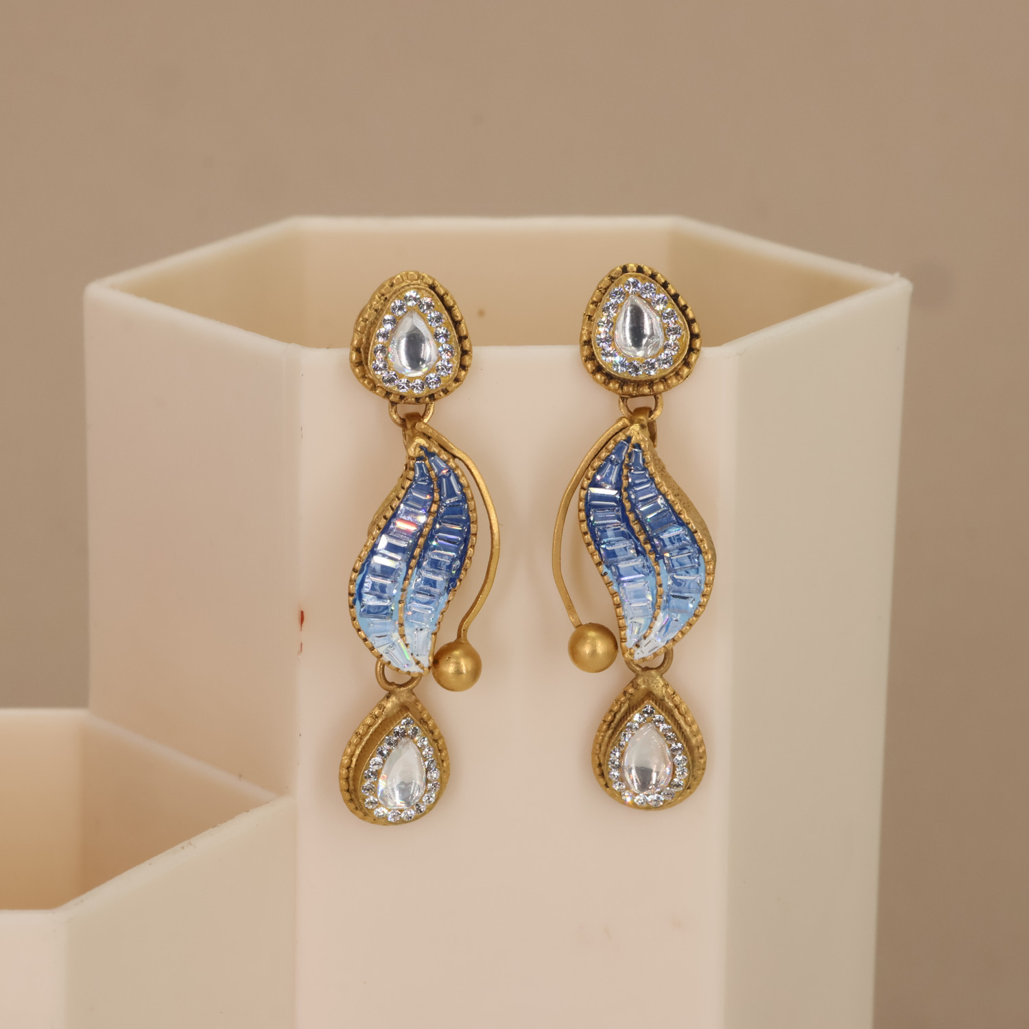  Pendant Set 
