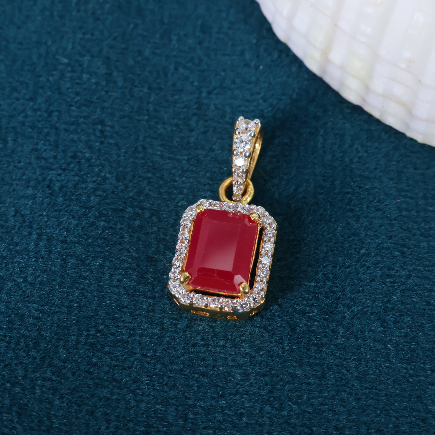Pendant Set