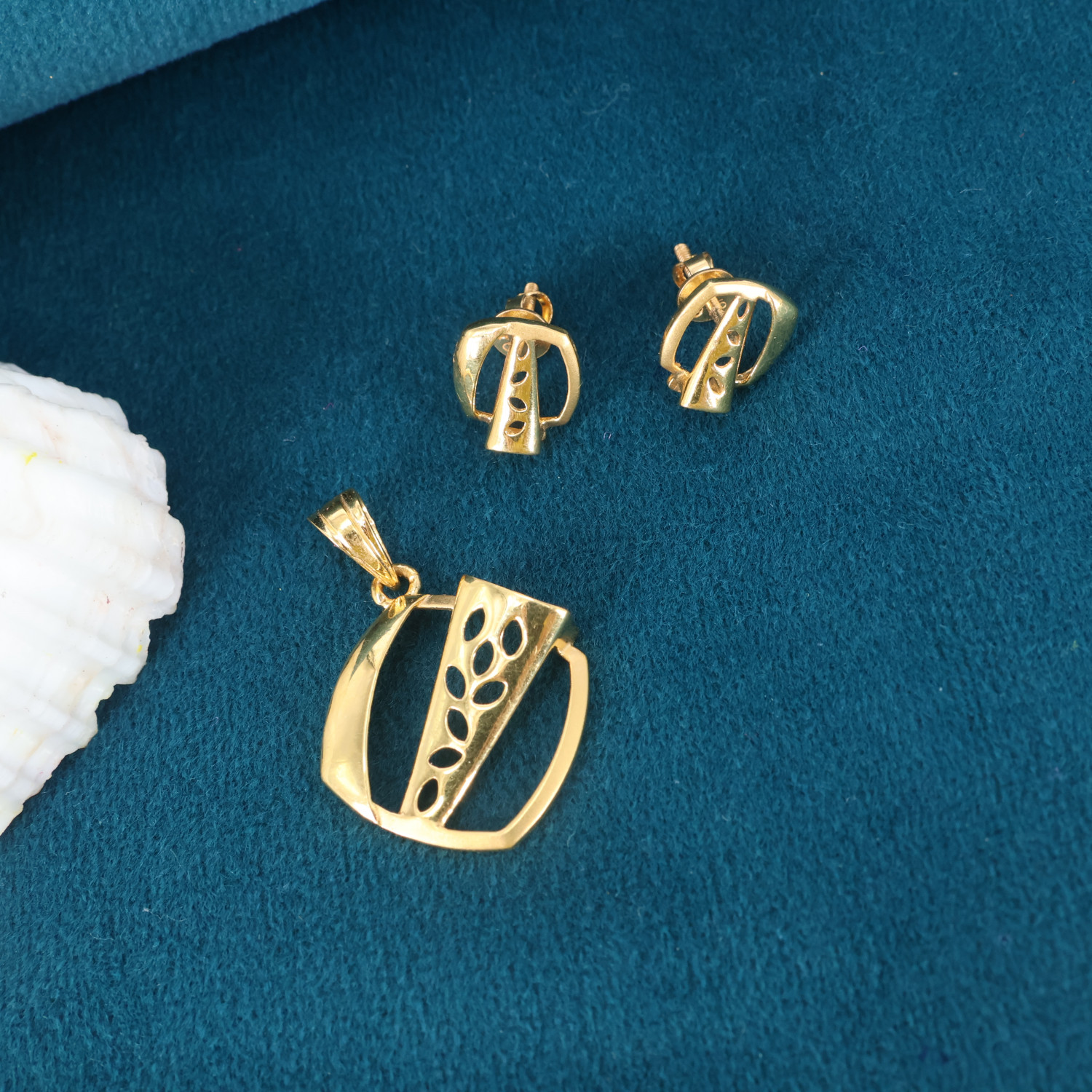 Pendant Set