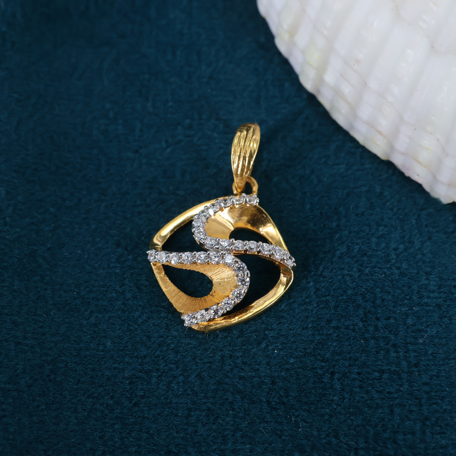 Pendant Set