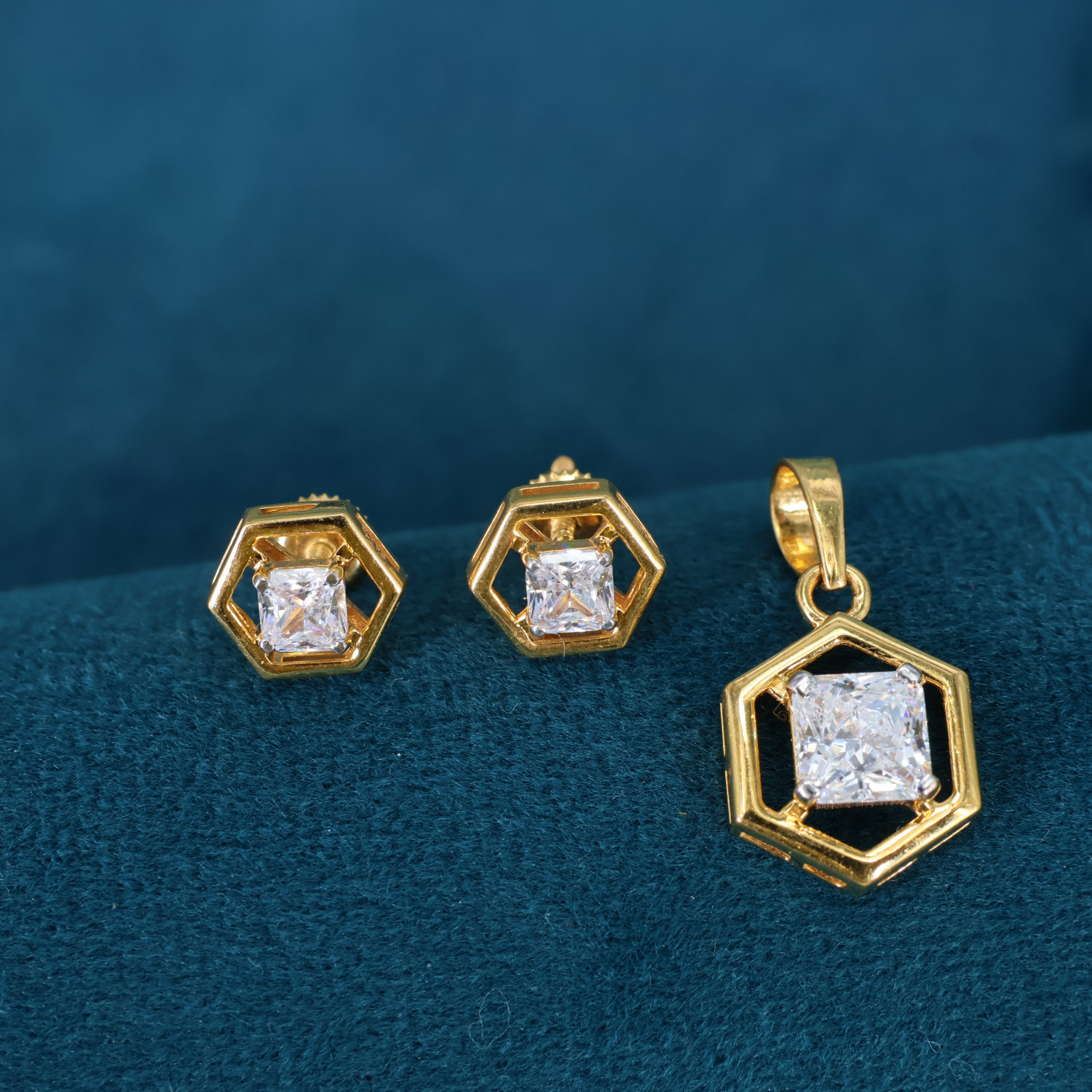 Pendant Set