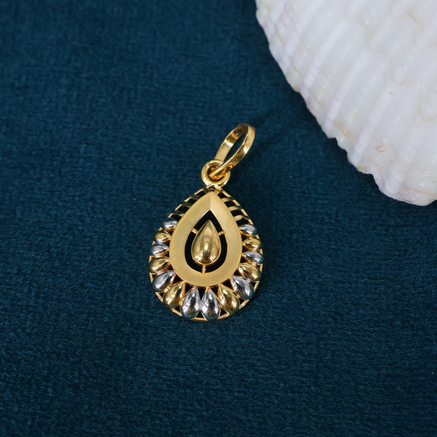 Pendant Set