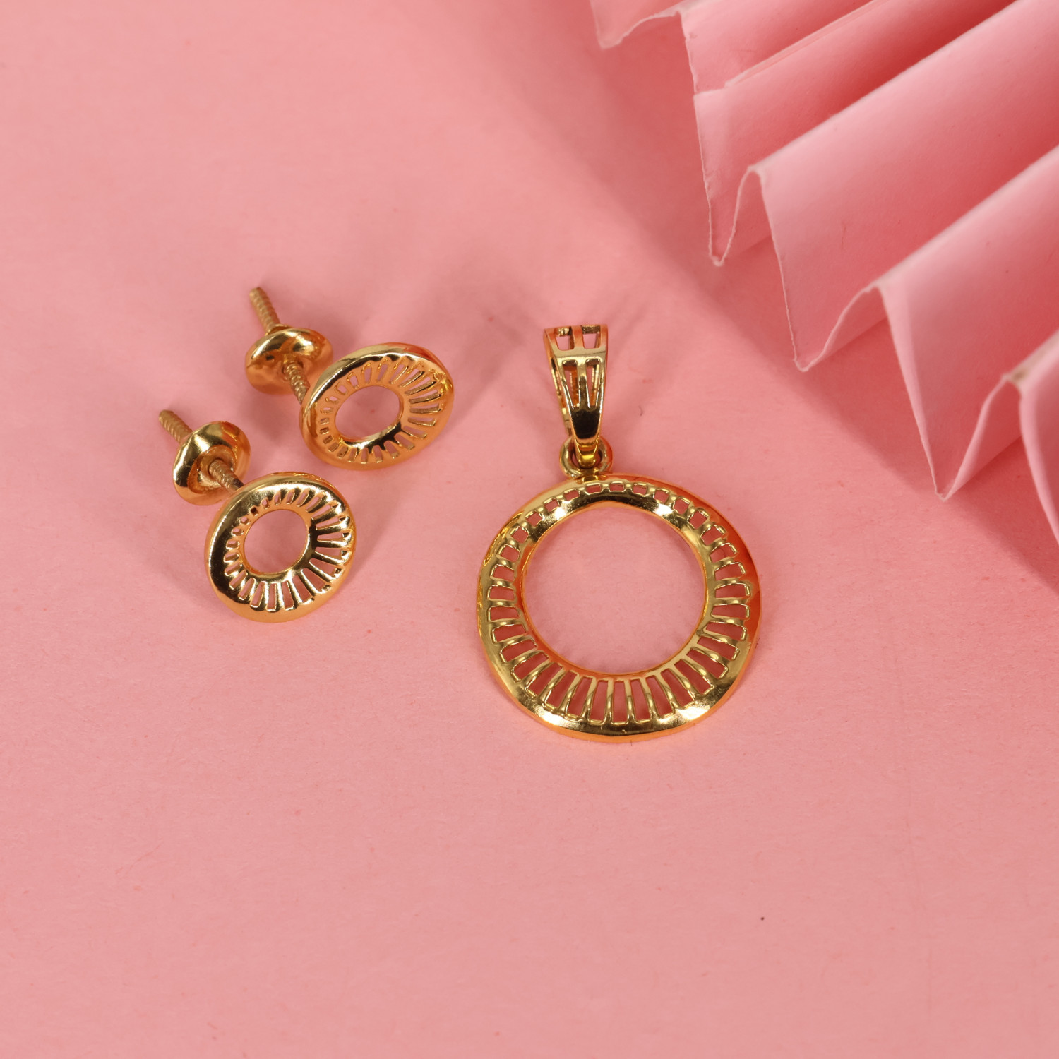 Delica Pendant Set