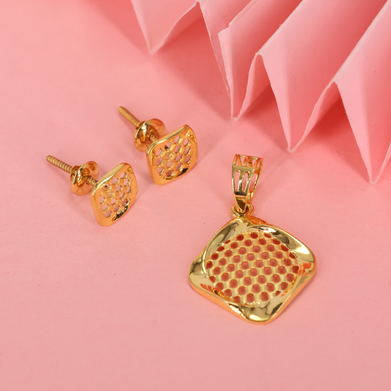 Delica Pendant Set