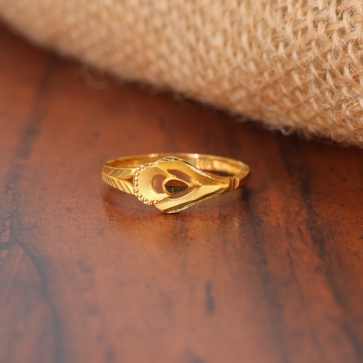 Ring
