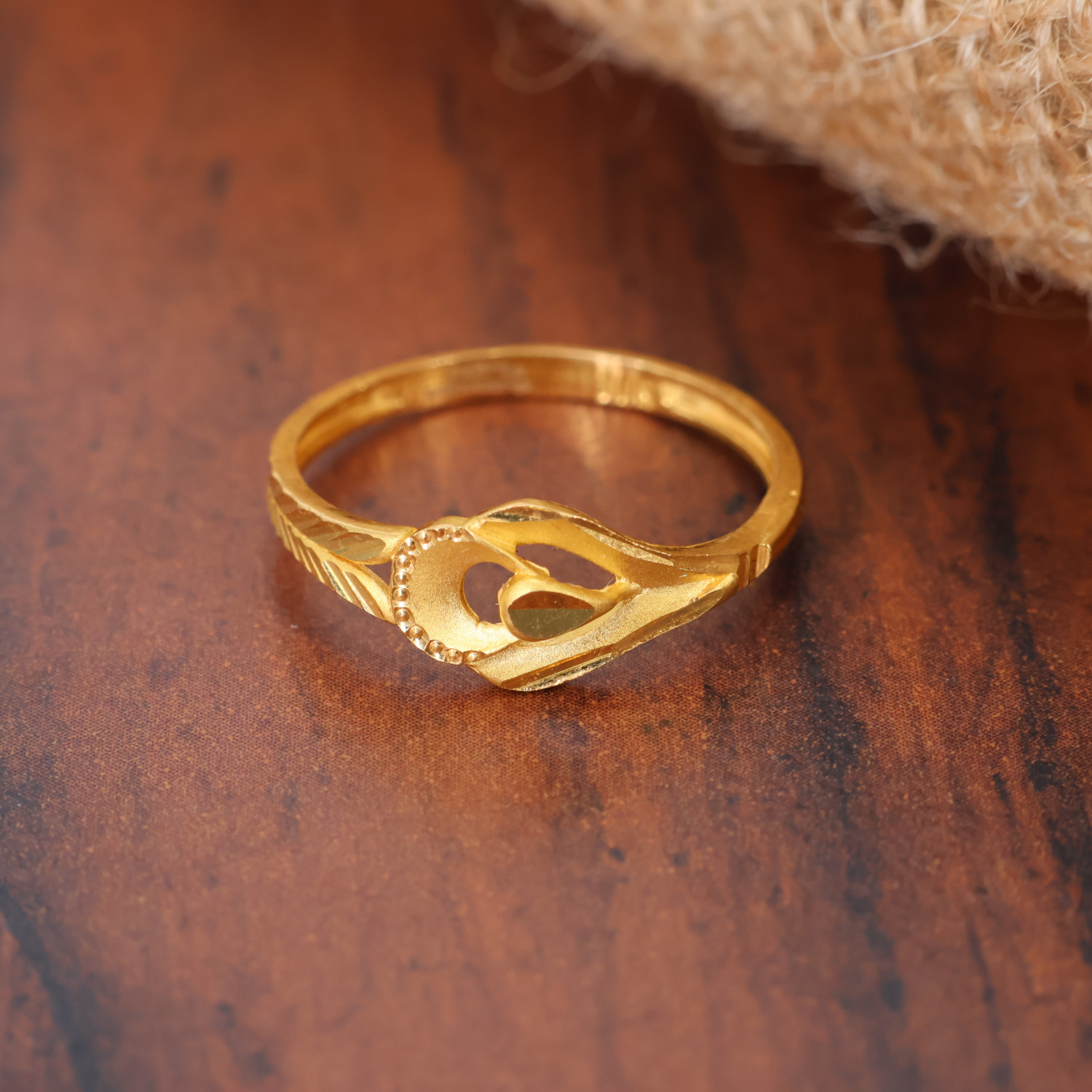Ring